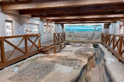 写真:かまがり古代製塩遺跡復元展示館